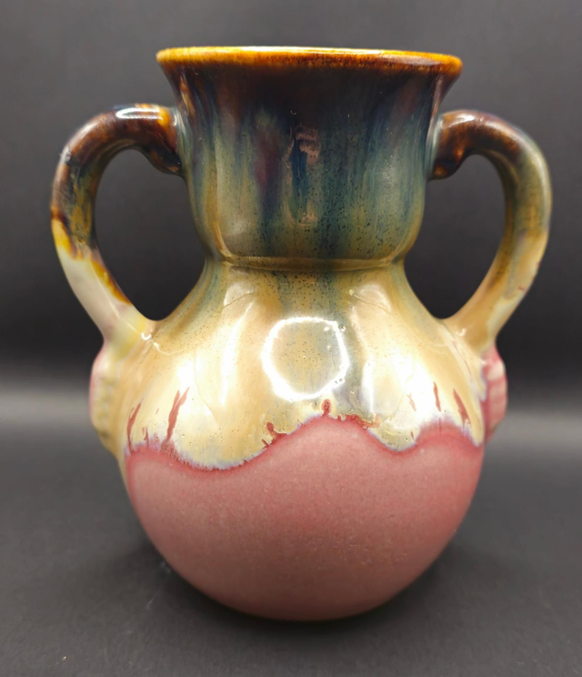 Adorable petit vase amphore années 60