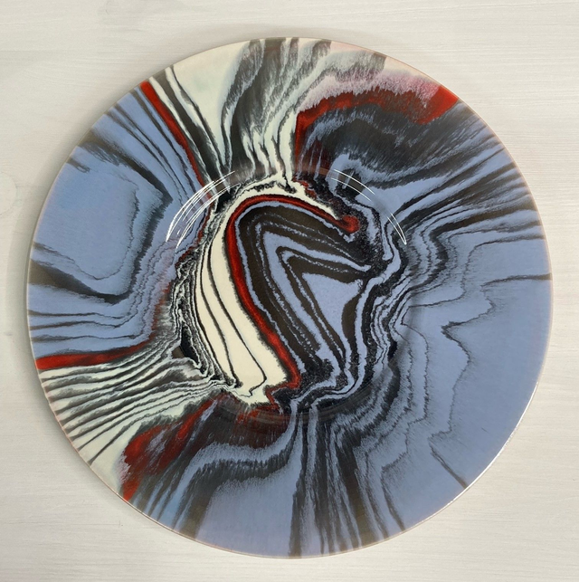 Large Decorative Plate (30.6cm diameter)