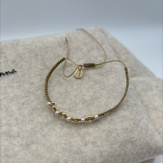 Makramee-Armband mit Perlen - Bazou