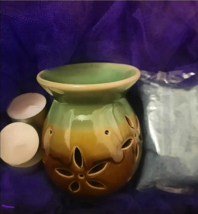 Oil burner gift set