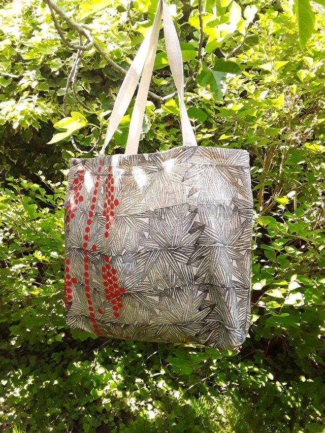 Cabas en lin BUISSON   noir et FRUITS ROUGES noir