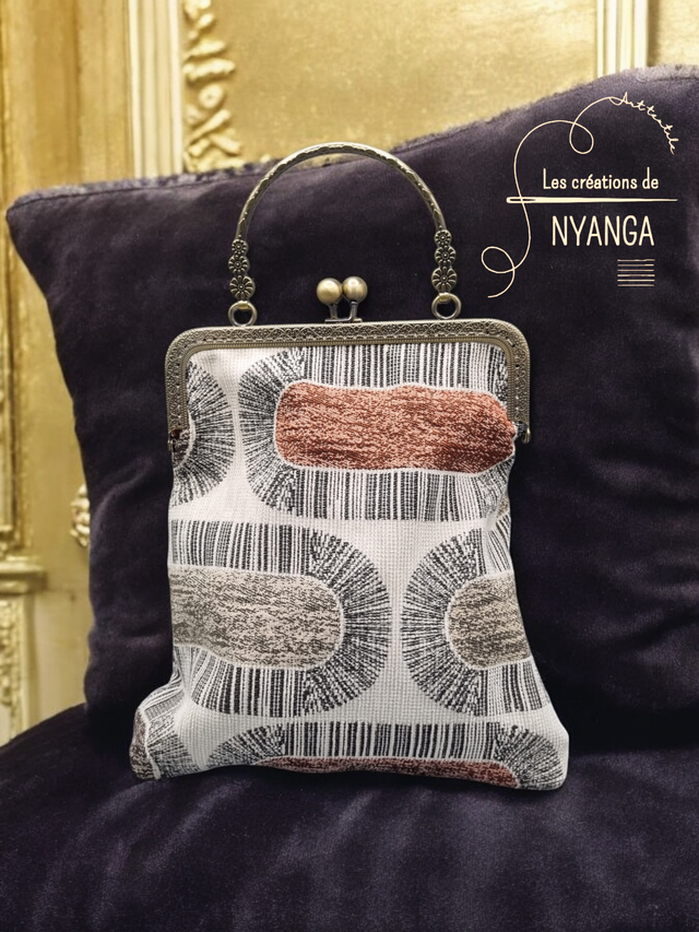 Sac chic et unique avec anse et fermoir métal vintage