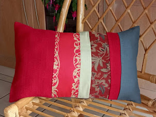 Housse de coussin long fait main harmonie de rouge, tilleul et gris 50X30