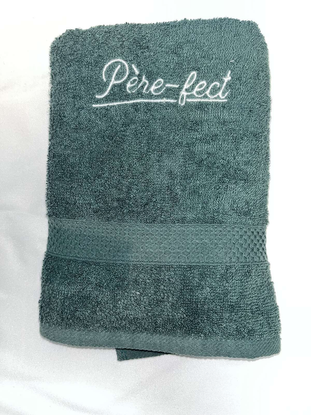 Serviette de toilette brodée