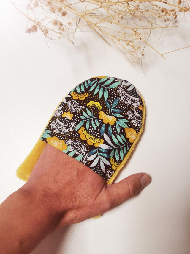 Gant de toilette fleurs jaunes 