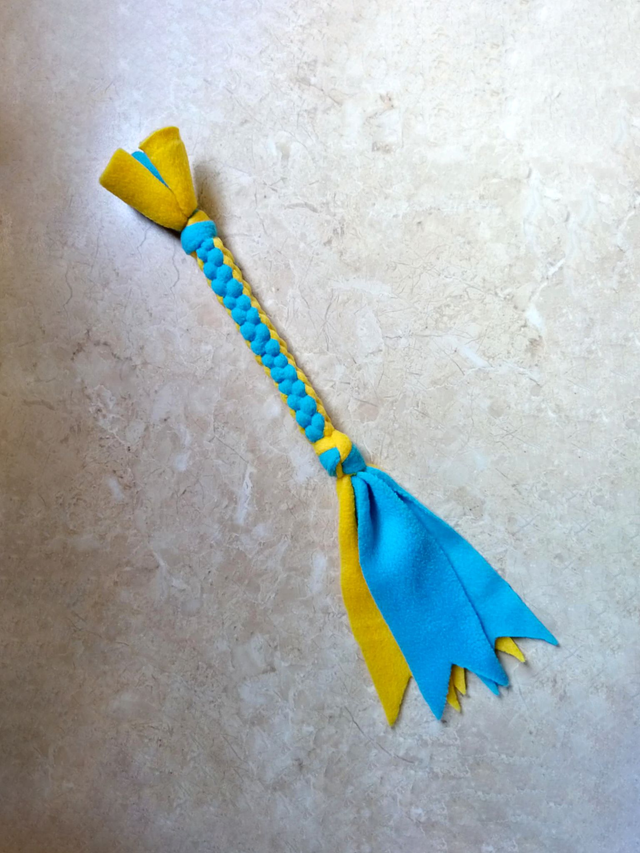 ScoubiTug – Jouet à tirer en polaire pour chien, fait main