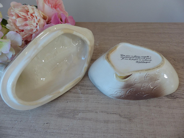 Terrine Oie en Faïence Signée Michel Gaugant – Plat décoratif vintage avec couvercle, décoration rustique de cuisine, France