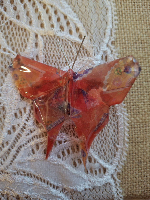 Broche Papillon orange marron bleu