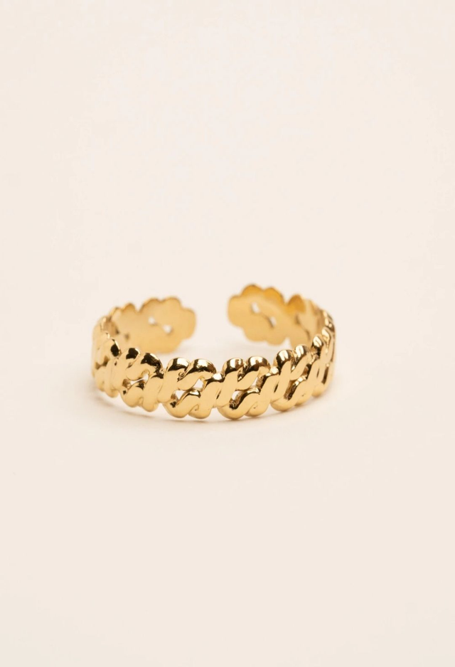 Bague dorée graphique