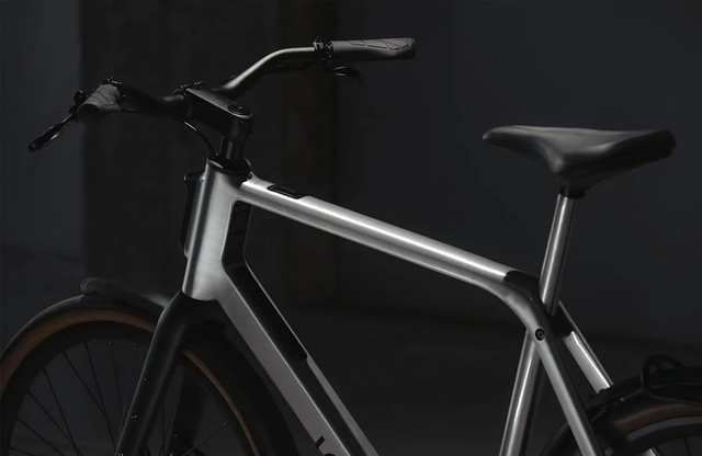 Engineer's Edition Limited Series: #113 of 200: Lemmo One MK2 Core Chain Stepover