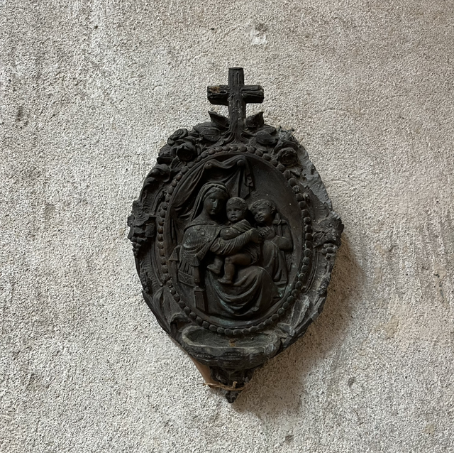 Médaillon Bénitier 