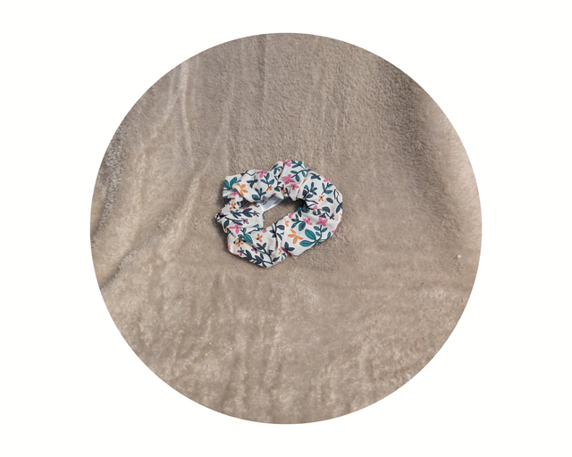 Chouchou blanc fleurs