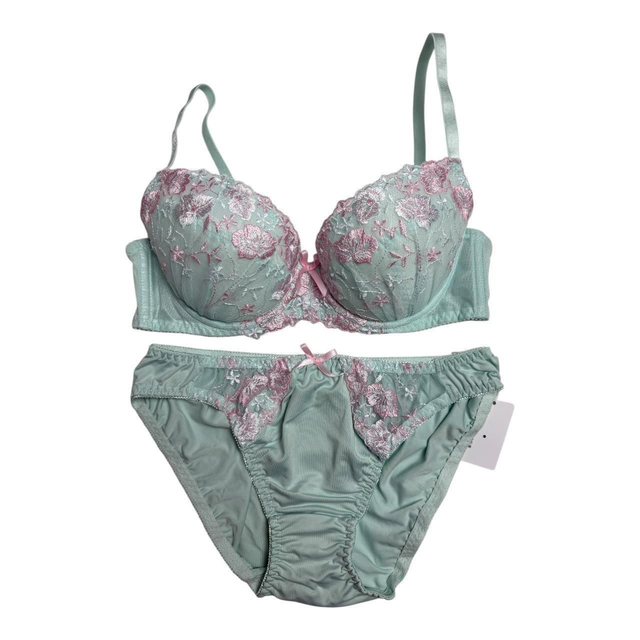 Green and Pink Japanese Bra + Underwear Set UK 36C 
