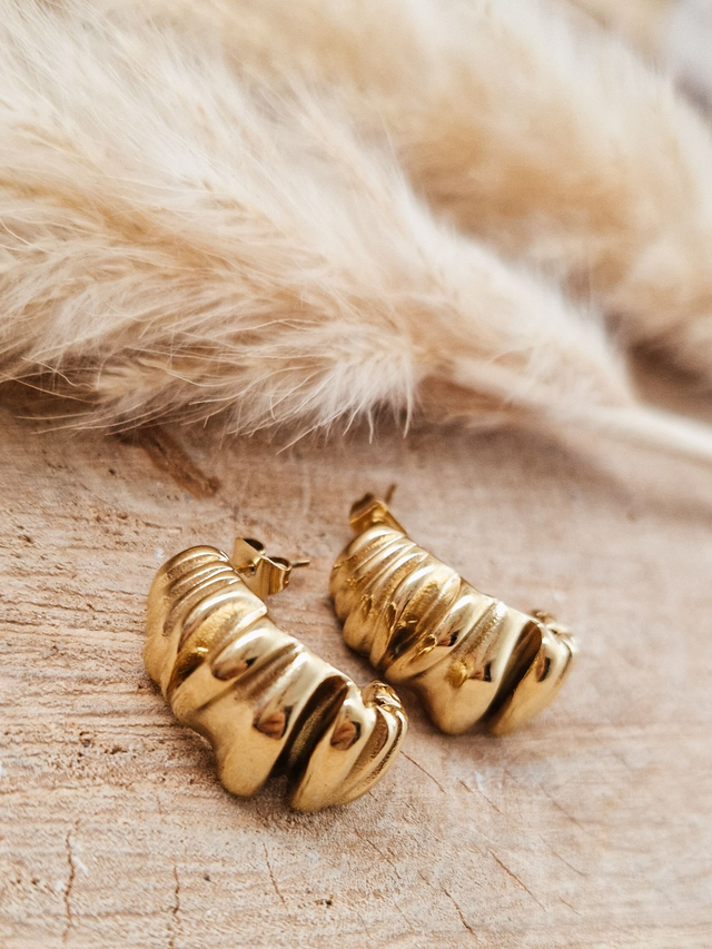 Boucles d'oreilles puces - Demi créoles ondulées