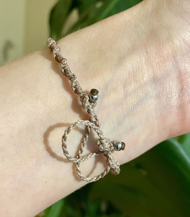 Bracelet ajustable macramé et perles de Labradorite