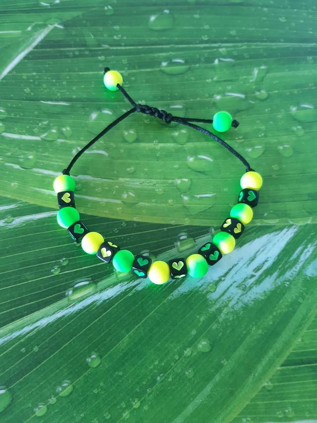 Armband - Herzperlen grün gelb