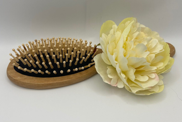 PERSONALISED OVAL BAMBOO PADDLE HAIR BRUSHES 