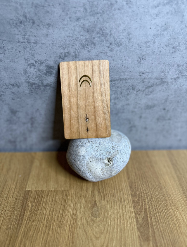 CVD "Wood" - Carte de visite digitale en bois - Deemi Agency