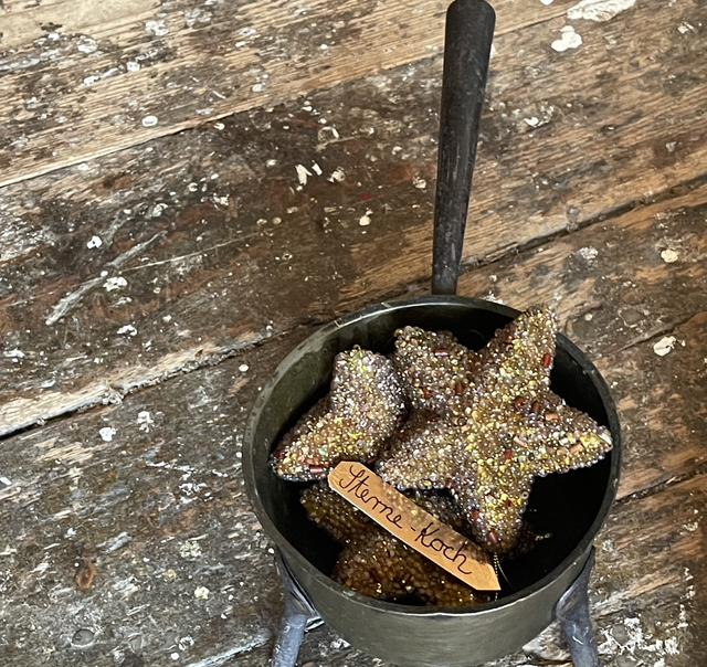 Sterne Koch  Feuertopf 