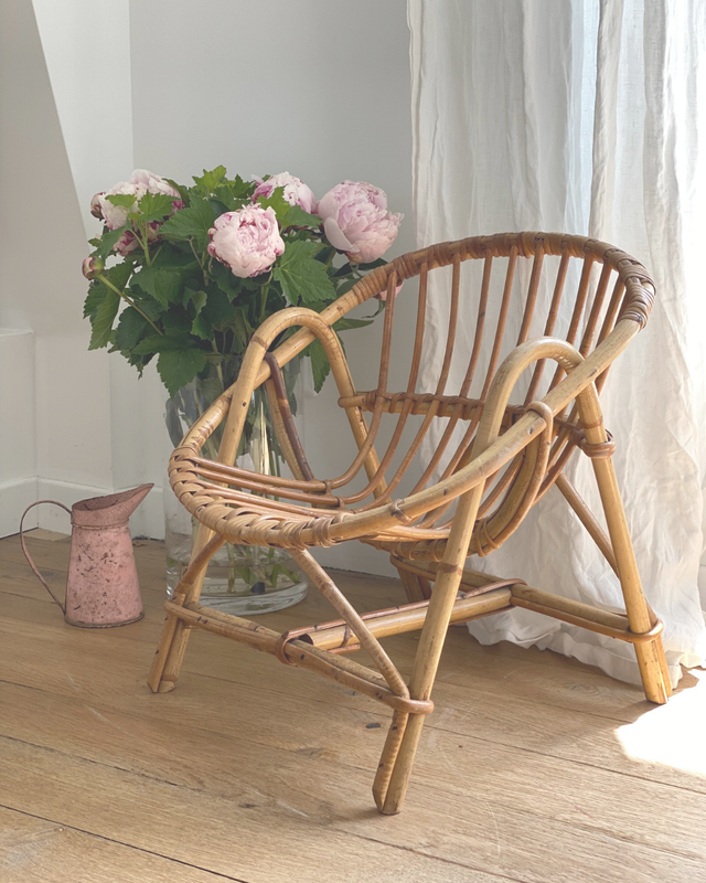 Fauteuil d'enfant en rotin