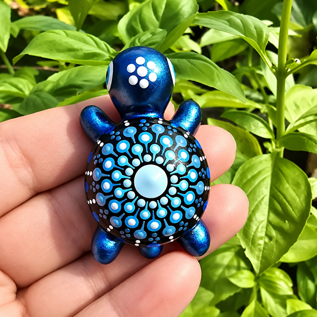Petite tortue décorative – Mandala bleu métallisé &amp; turquoise peint à la main
