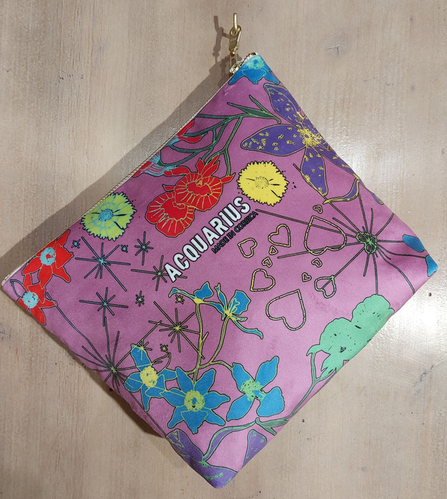 Orchidée Rose. Pochette et trousse en velours.