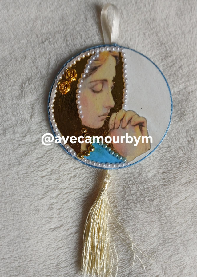 ✨ Suspension décorative – Vierge Marie