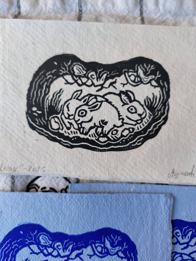 linogravure " le terrier des lapins " 10X15 cm blanc