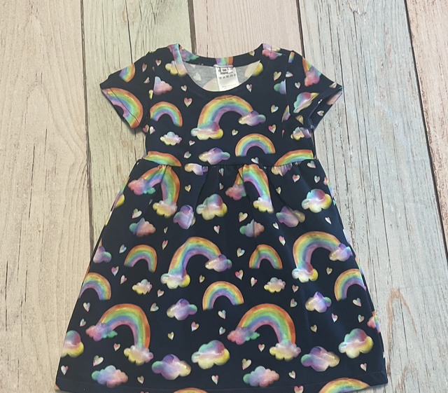 Sommerkleid, Größe 98, Regenbogen 