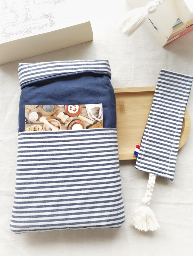 Pochette à Livre &#039;La Marinière&#039; - Housse de Protection Écoresponsable pour Passionnés de Lecture !