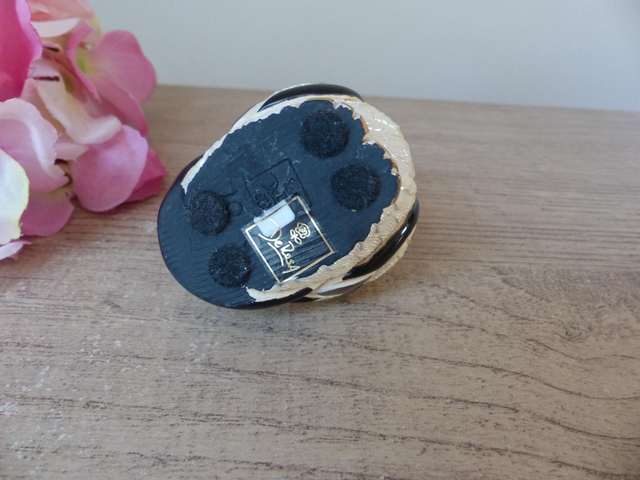 Figurine Miniature Chouette Effraie en Céramique Émaillée – Sculpture Artisanale De Rosa Peinte à la Main – Collection Animaux et Oiseaux