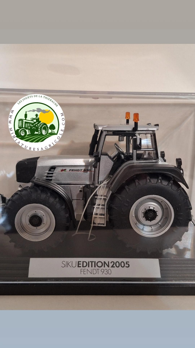 FENDT 930 édition argent

4481