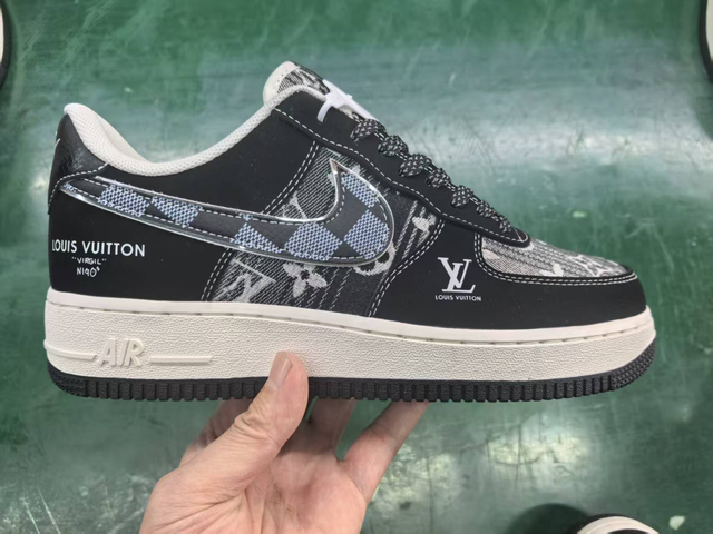 Nike Air Force 1 (Vendu sans la boîte )