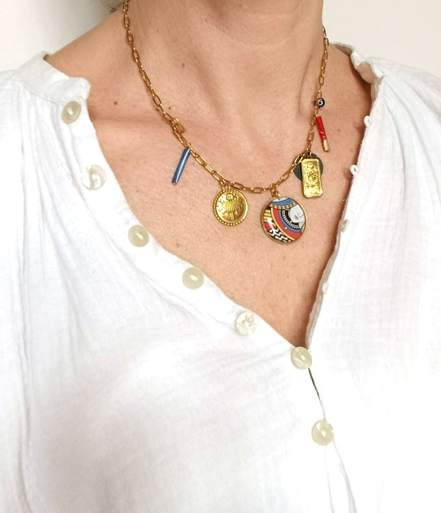 Collier à Breloques Upcyclé Carte de Tarot, Chambre à Air & Aluminium Recyclés - Reine