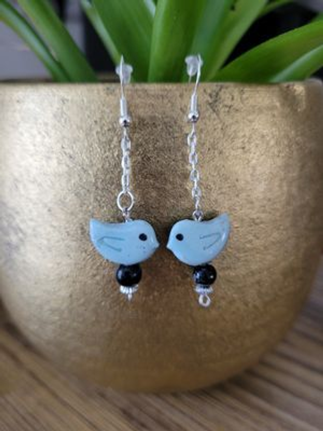 Drop earrings: Little blue birds