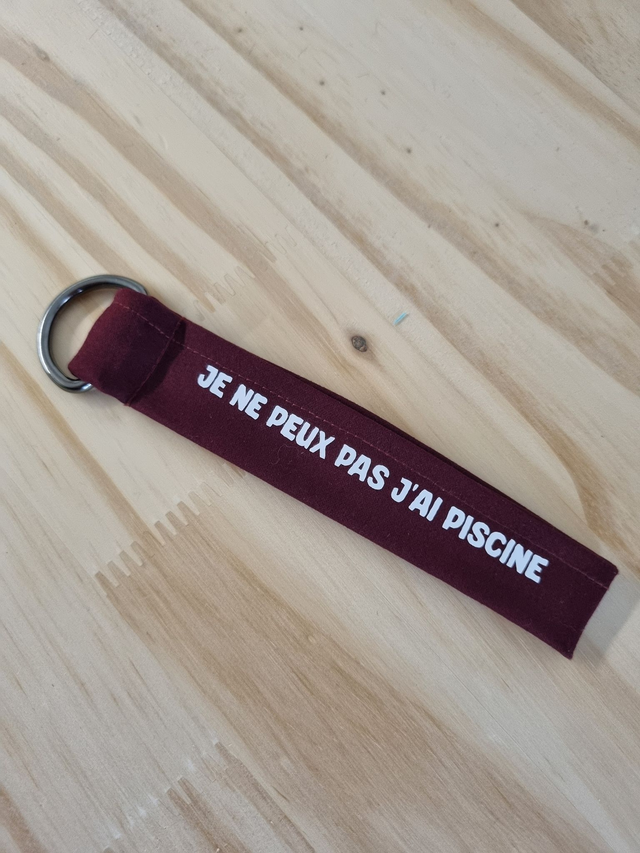 Porte-clé &quot;je ne peux pas j&#039;ai piscine&quot;
