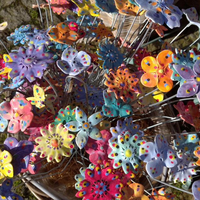 BOUQUETS  "7 fleurs de tailles différentes" - 38,50€