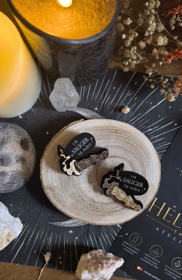 Pin's "Va Sauger ta mère" en bois noir