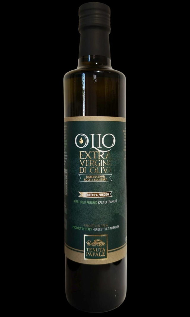 EXTRA VIRGIN OLIVE OIL - ITALIAN PRODUCT - COLD EXTRACTED - BOTTLE 10 CL