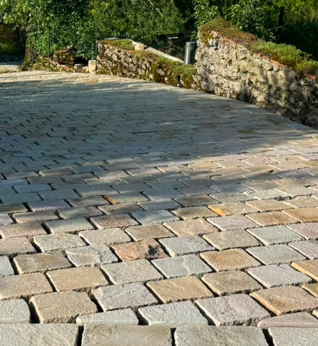 Pavés blc 14x14 5/7 