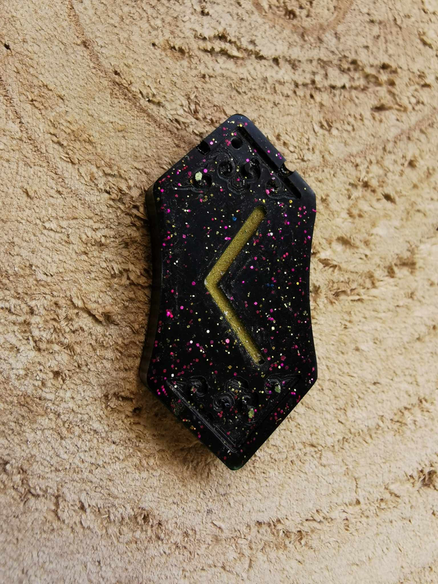 Kaunaz noir paillettes rose et  or 