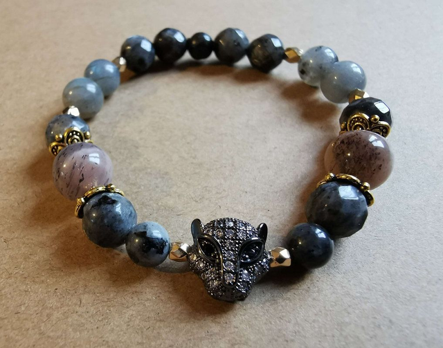 Bracelet en Larvikite, Pierre de Lune noire et labradorite - Ornement Panthère - zircons