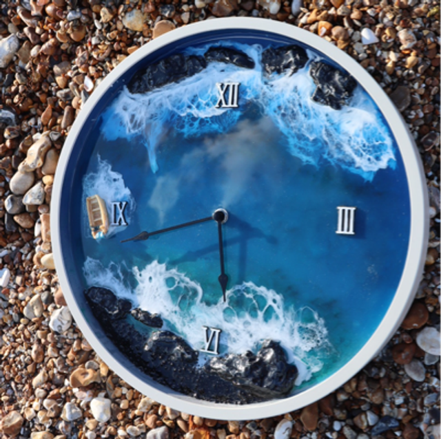 Resin beach clock, Custom ocean theme