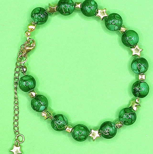 B118 - Bracelet perles en verre vertes
