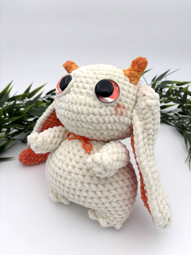 Forest Guardian - Cream and orange