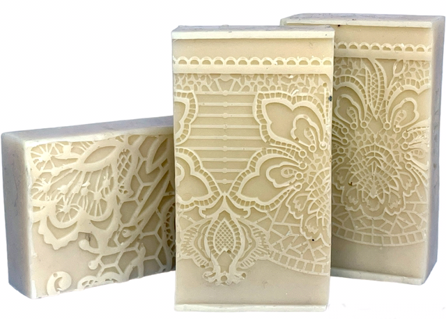 FOOTLOOSE &amp; FRAGRANCE FREE