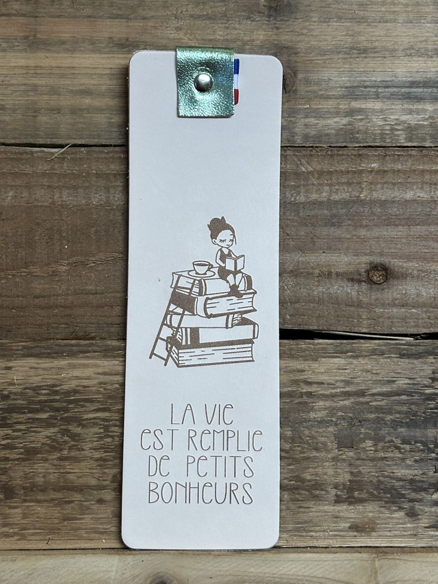 Marque page en cuir "Petit bonheur"