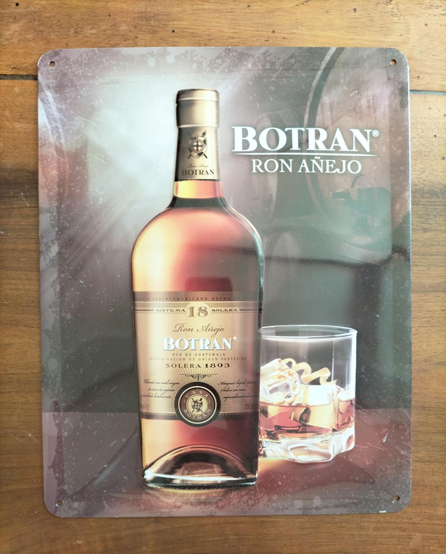 Plaque métal publicitaire en relief/ Rhum Botran/ occasion B.E