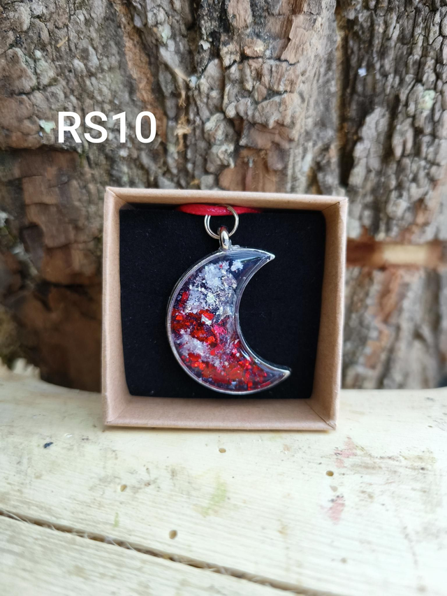 Collier RS10 lune rouge 