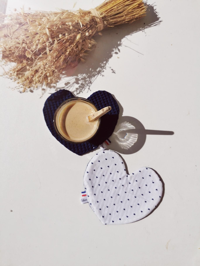 Sous tasse cœur bleu